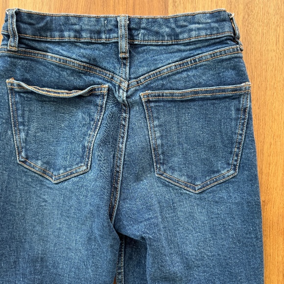 Zara, Cropped, Raw Hem, Size 2, Blue Denim Jean - Picture 6 of 7